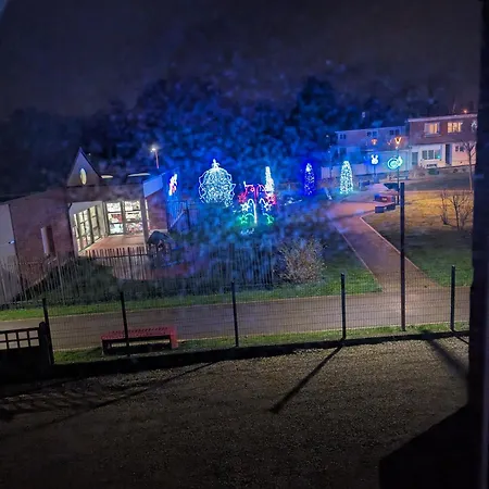 Pour 2 Personnes Apartment